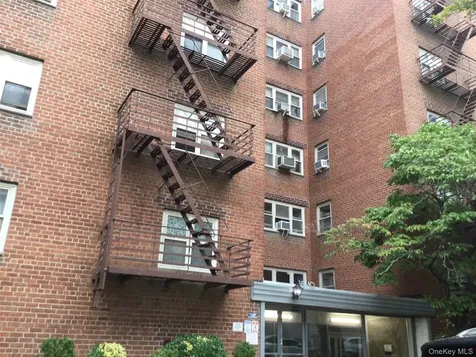 66-10 149 Street Flushing NY 11367