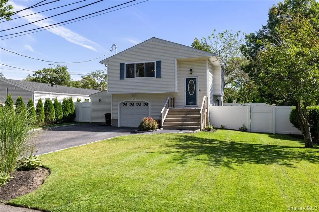 15 Grand Avenue Patchogue NY 11772