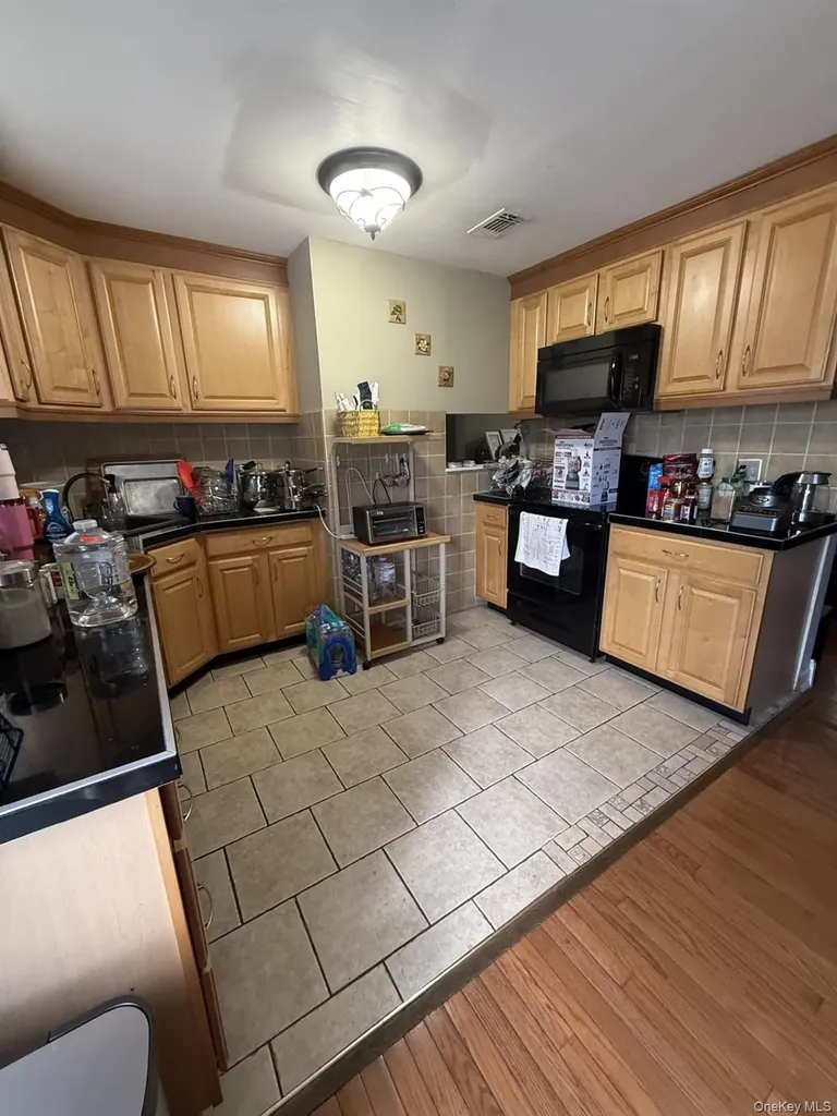 6 Walnut Street Central Islip NY 11722