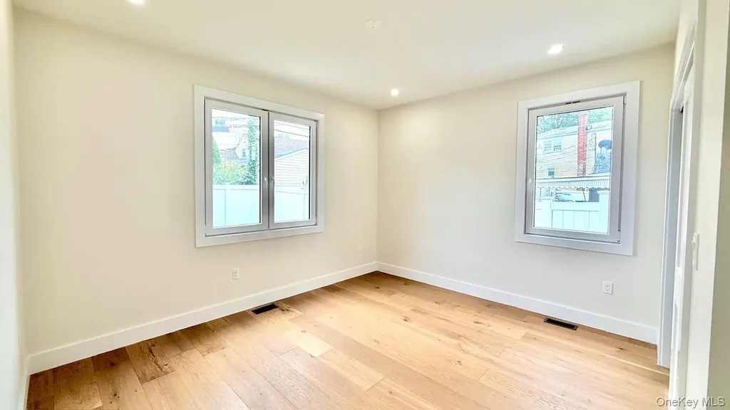 60 Periwinkle Road Levittown NY 11756