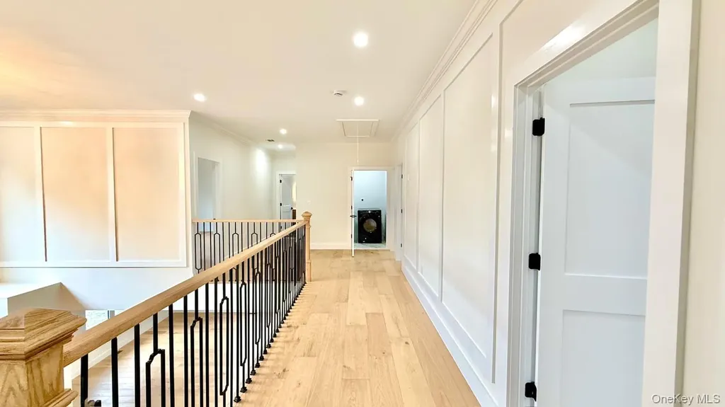 60 Periwinkle Road Levittown NY 11756