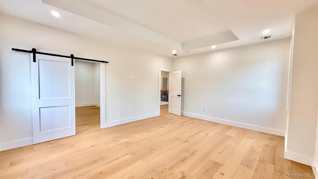 60 Periwinkle Road Levittown NY 11756