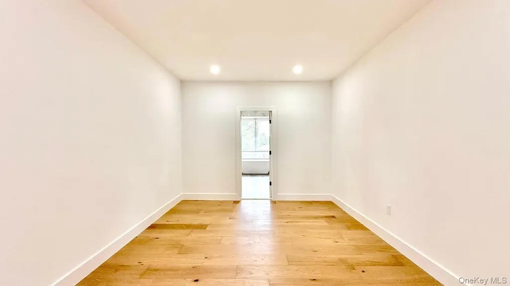 60 Periwinkle Road Levittown NY 11756