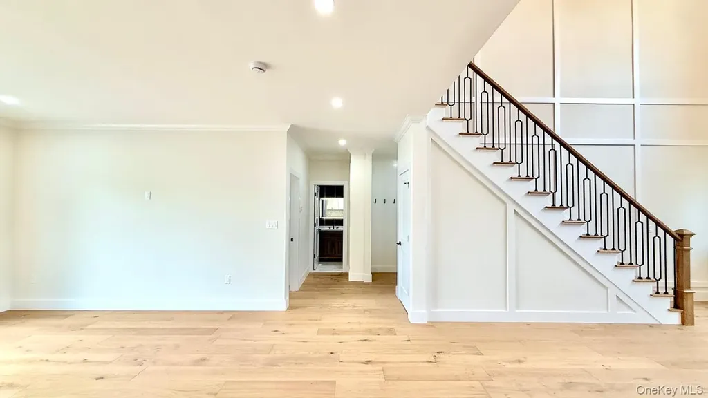 60 Periwinkle Road Levittown NY 11756