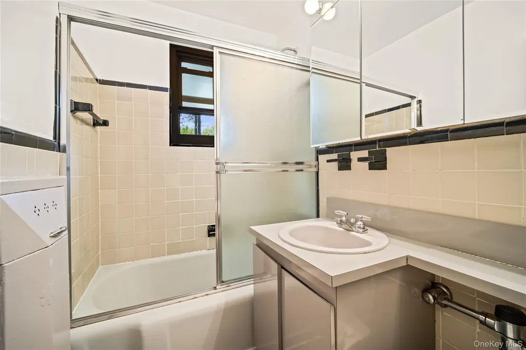 211-02 75th Avenue Bayside NY 11364