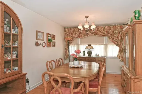 1914 Bergen Street Bellmore NY 11710