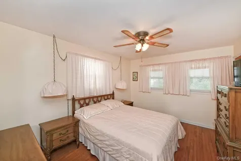 1914 Bergen Street Bellmore NY 11710