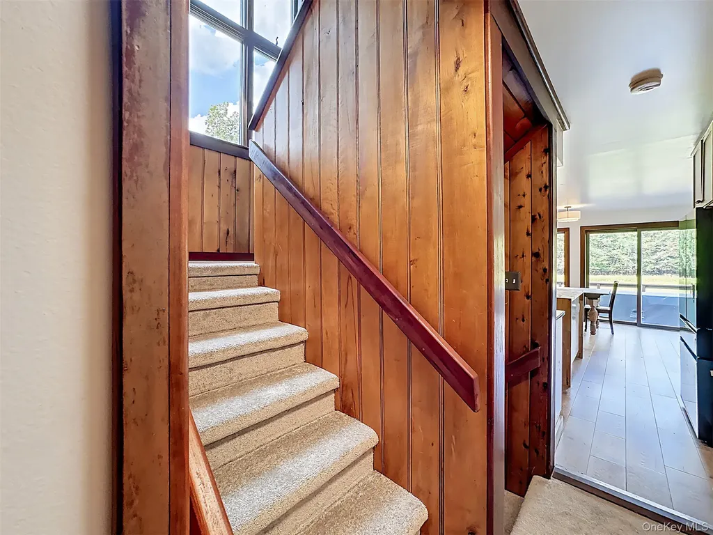 15 Deans Way Neversink NY 12765