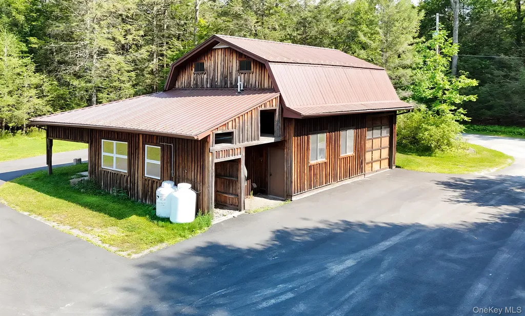 15 Deans Way Neversink NY 12765
