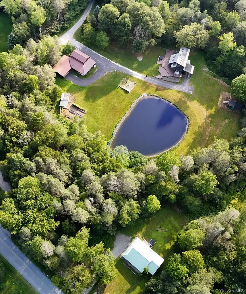 15 Deans Way Neversink NY 12765