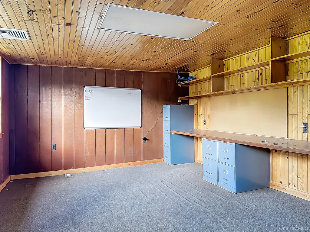 15 Deans Way Neversink NY 12765