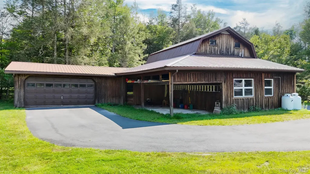 15 Deans Way Neversink NY 12765