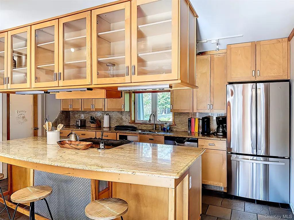 15 Deans Way Neversink NY 12765