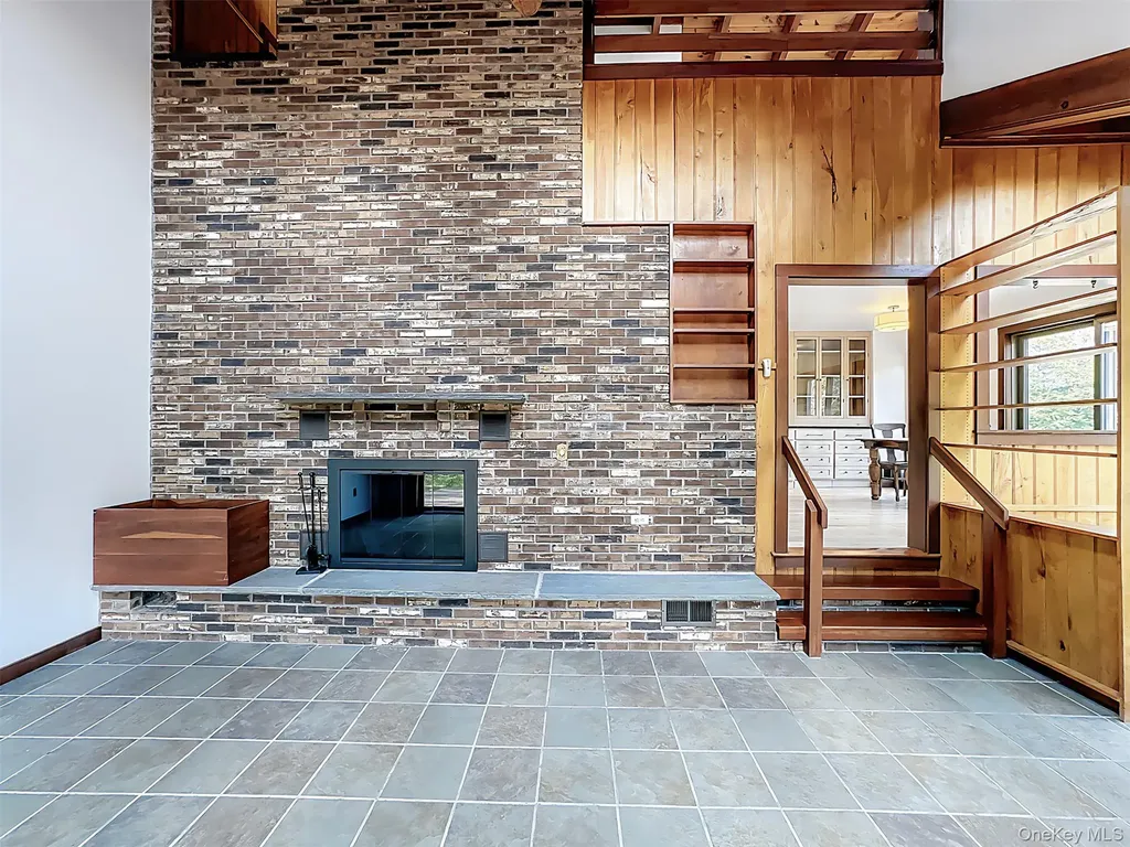 15 Deans Way Neversink NY 12765
