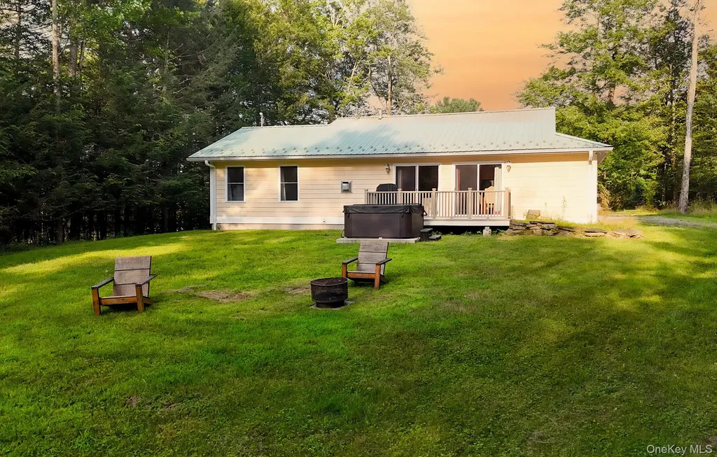 15 Deans Way Neversink NY 12765