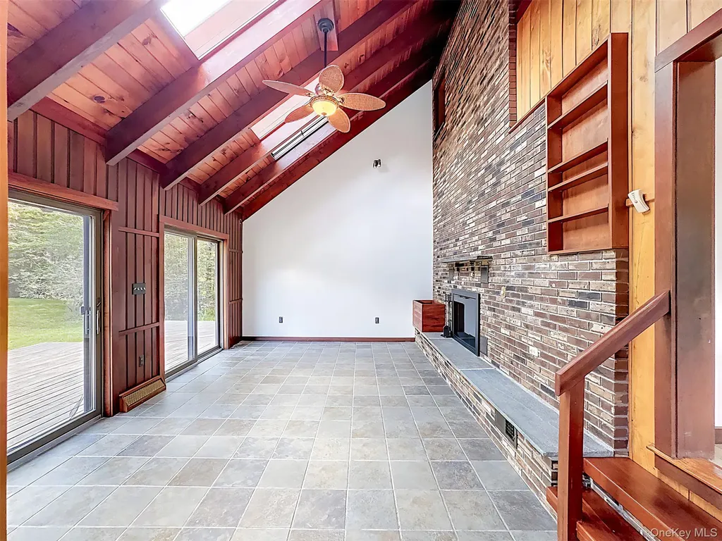 15 Deans Way Neversink NY 12765