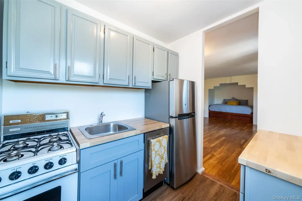 611 Palmer Road Yonkers NY 10701