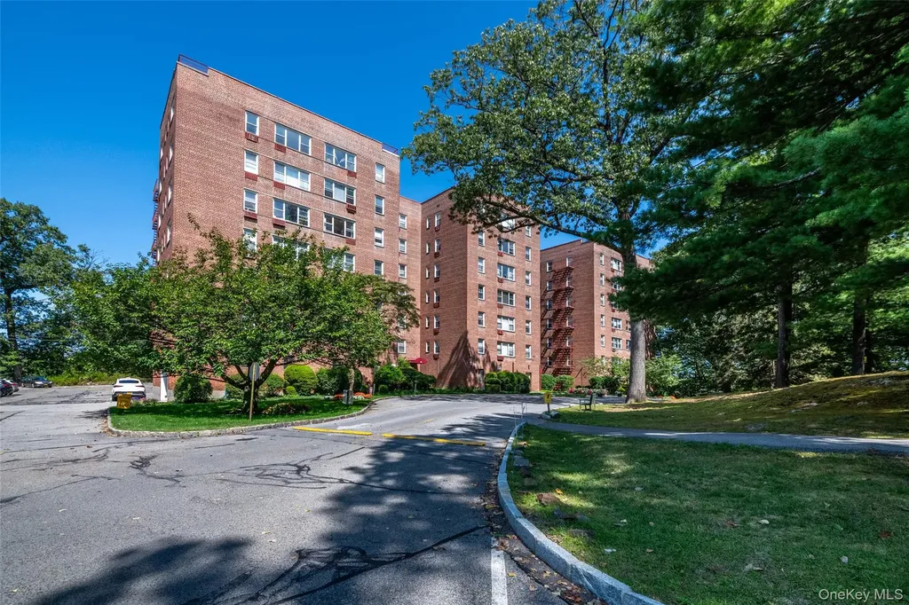 611 Palmer Road Yonkers NY 10701