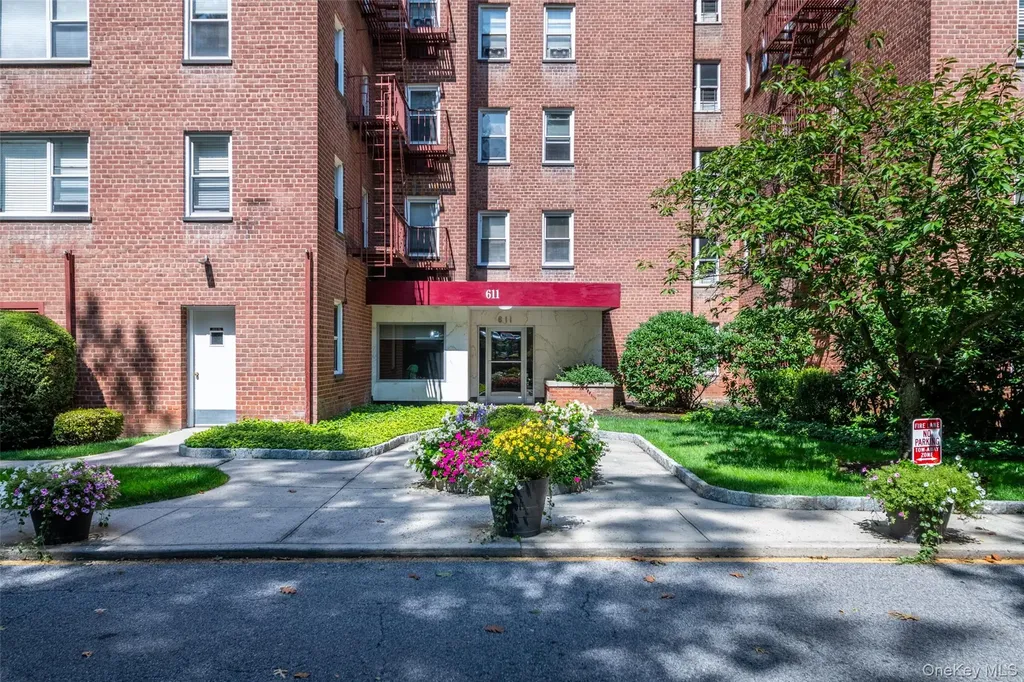 611 Palmer Road Yonkers NY 10701