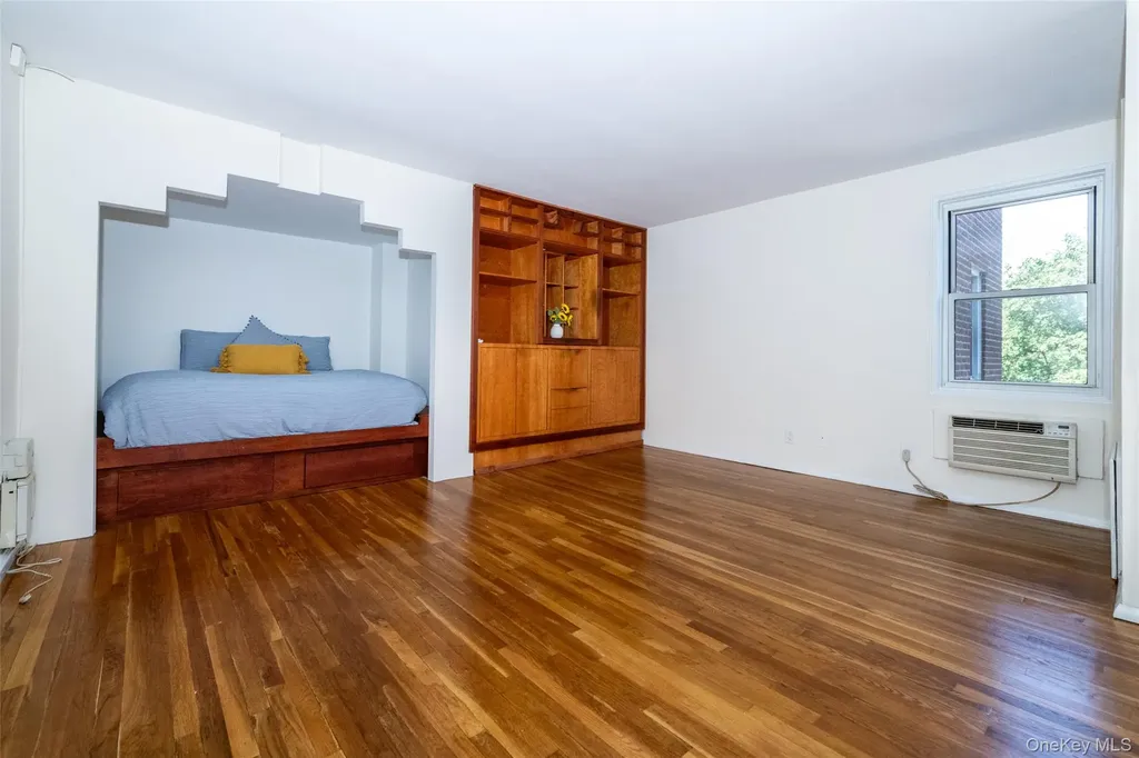 611 Palmer Road Yonkers NY 10701