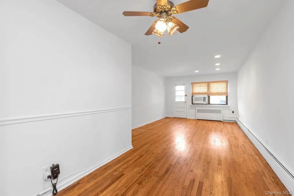1197 E Broadway Hewlett NY 11557