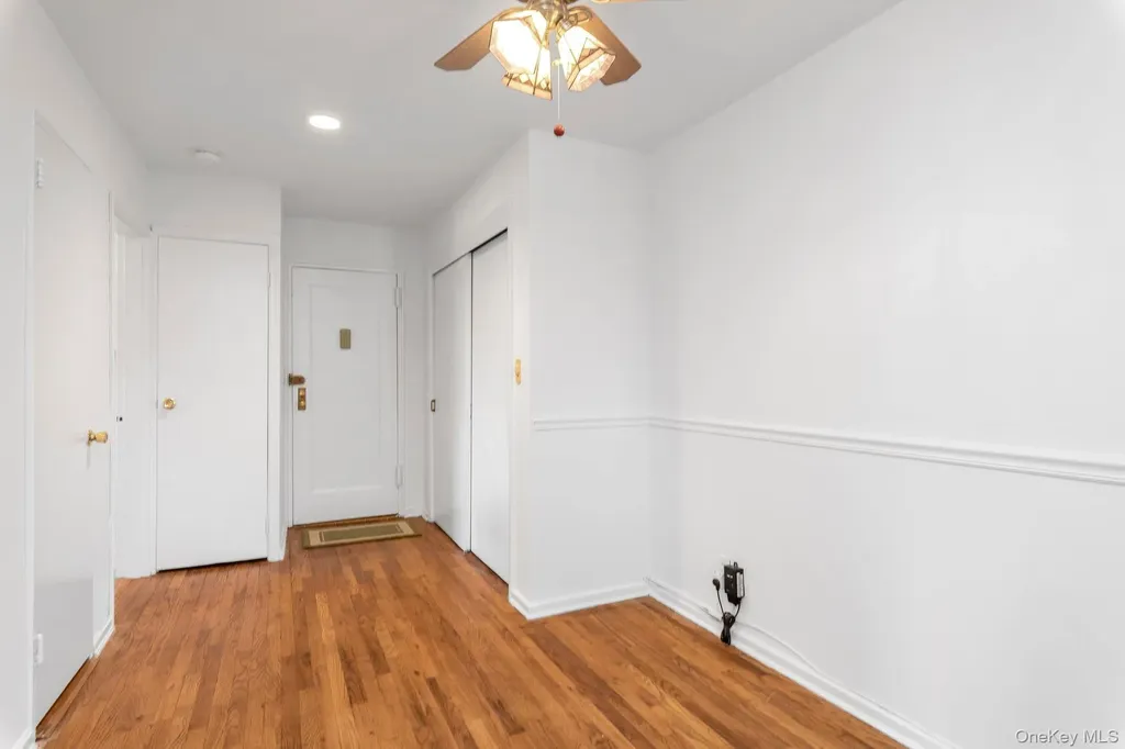1197 E Broadway Hewlett NY 11557