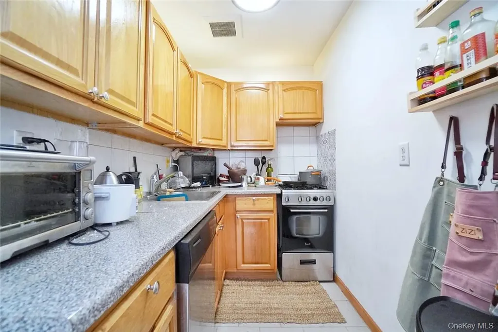 157 North 5th Street Brooklyn NY 11211