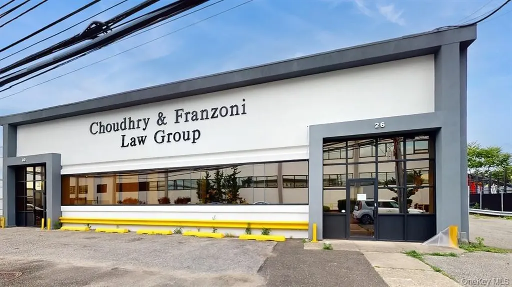 26-32 Bond Street Westbury NY 11590