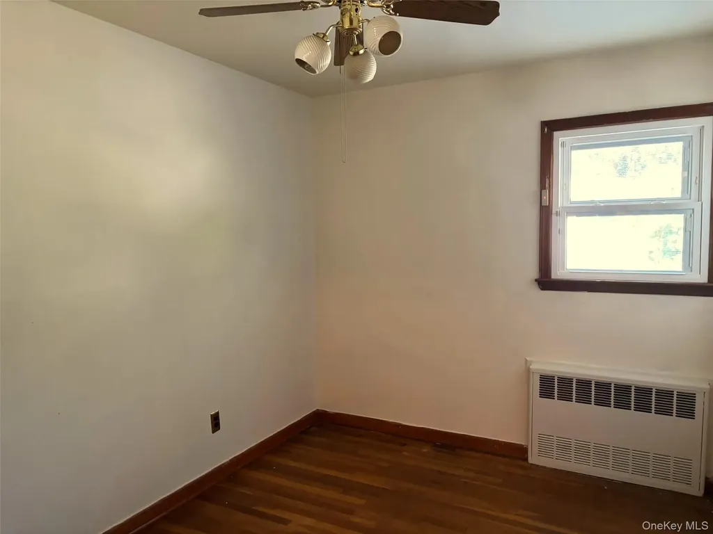 10 13th Avenue West Babylon NY 11704