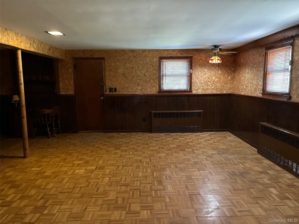 10 13th Avenue West Babylon NY 11704