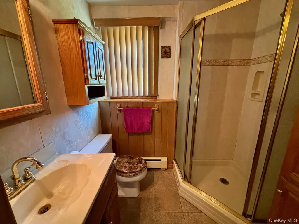 10 13th Avenue West Babylon NY 11704