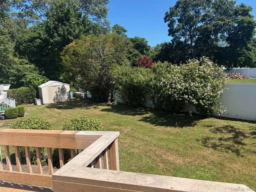 10 13th Avenue West Babylon NY 11704