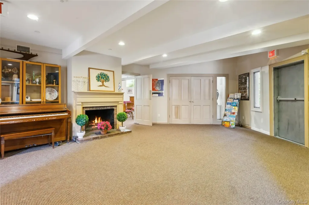 58 Goose Hill Road Cold Spring Harbor NY 11724
