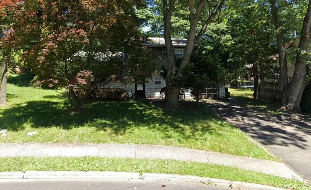 20 Charles Lane Spring Valley NY 10977