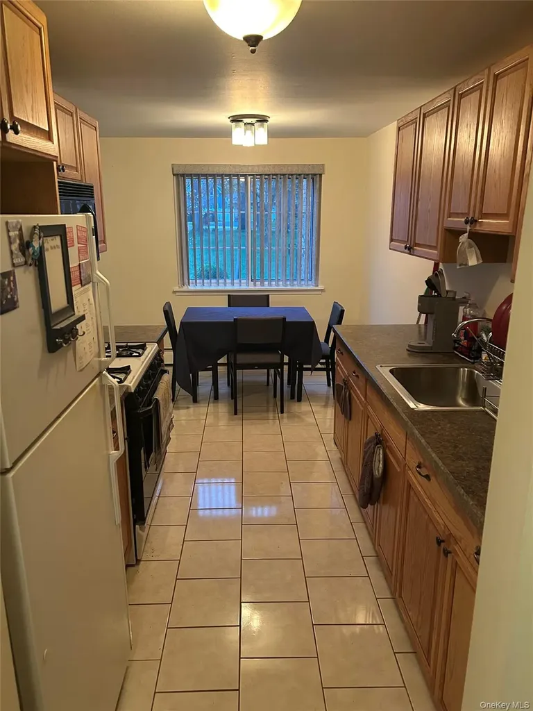 96 Jervis Avenue Farmingdale NY 11735