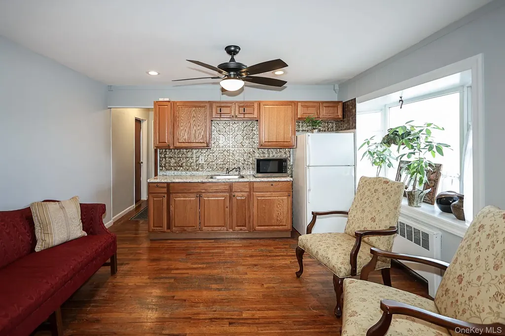 828 E. Meadow Avenue East Meadow NY 11554
