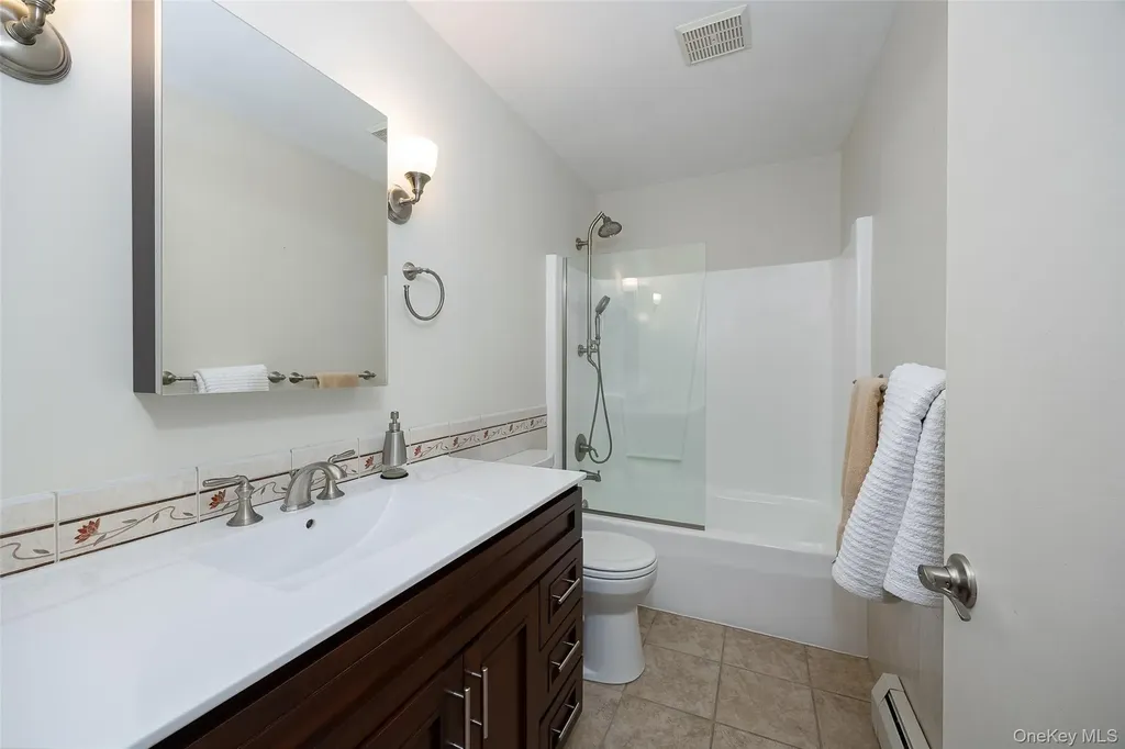 26 Saint Paul Road Red Hook NY 12571