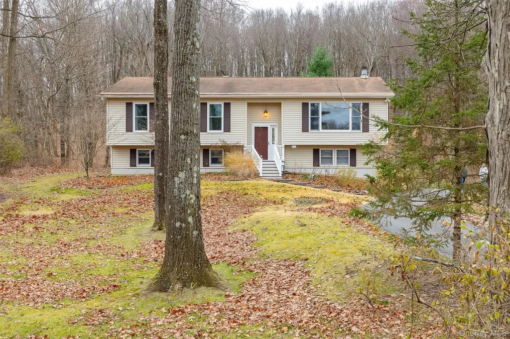26 Saint Paul Road Red Hook NY 12571