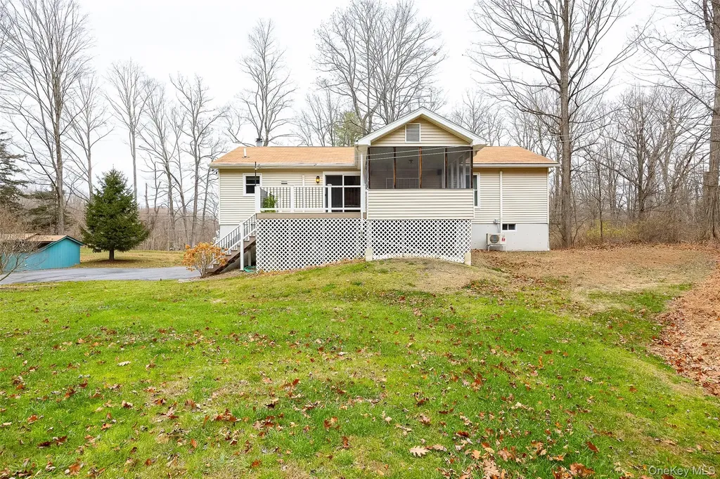 26 Saint Paul Road Red Hook NY 12571