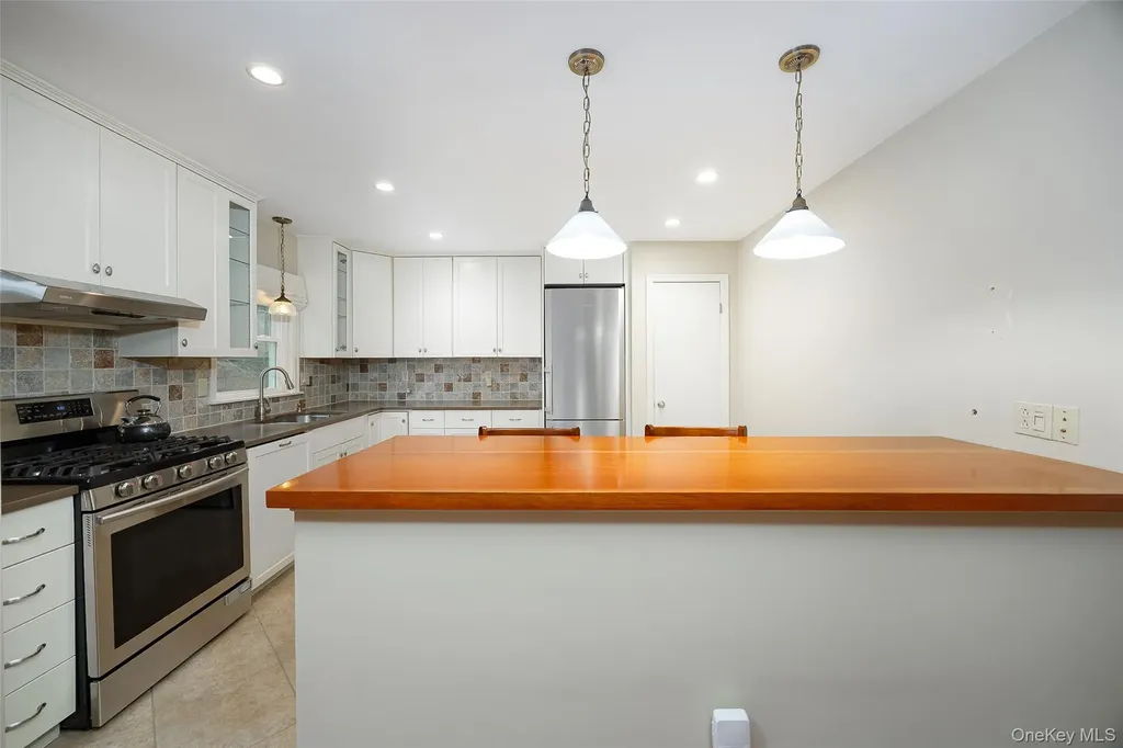 26 Saint Paul Road Red Hook NY 12571