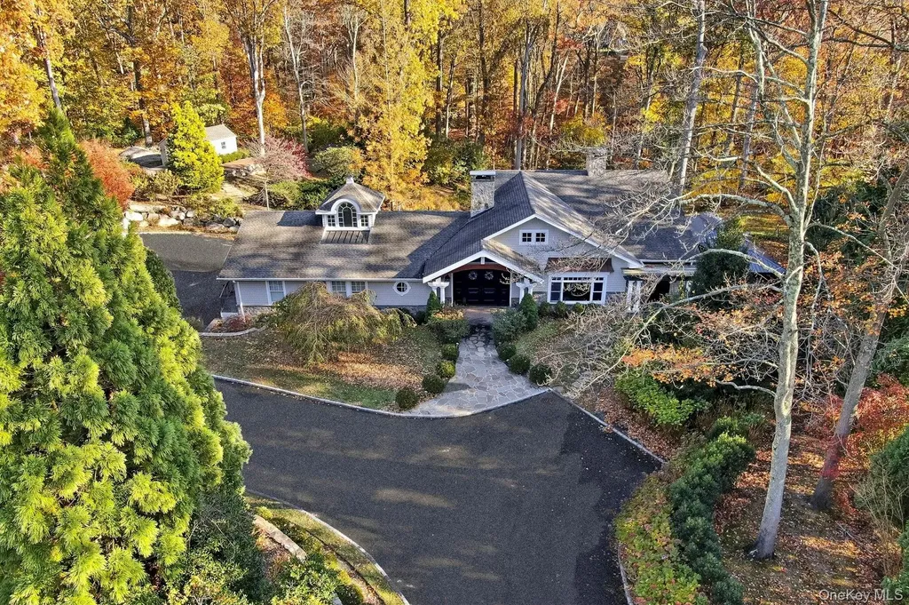 5 Mallard Drive Lloyd Harbor NY 11743