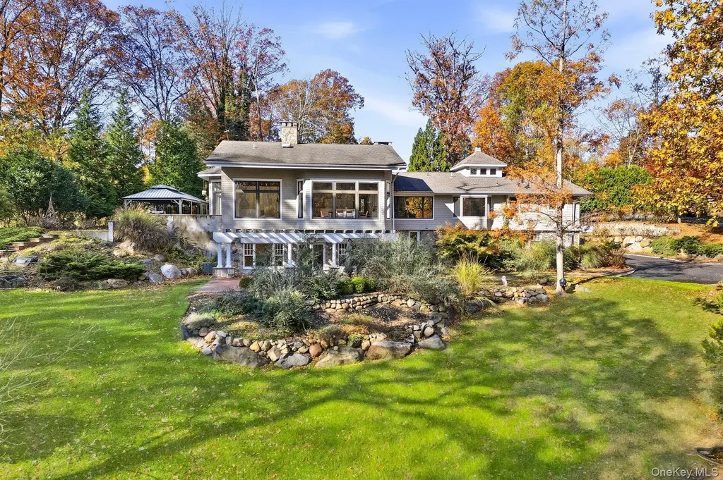 5 Mallard Drive Lloyd Harbor NY 11743