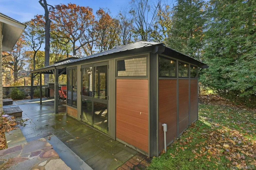 5 Mallard Drive Lloyd Harbor NY 11743