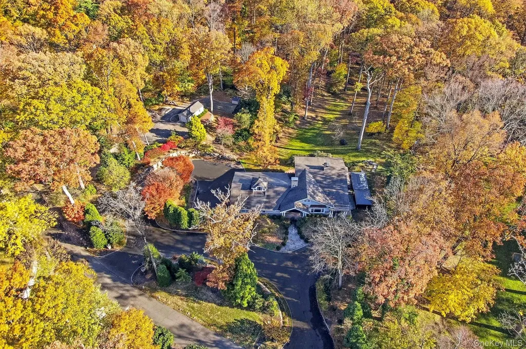 5 Mallard Drive Lloyd Harbor NY 11743