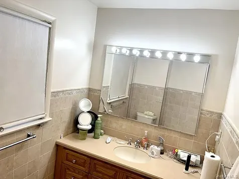 457 Quaker Ridge Road New Rochelle NY 10804