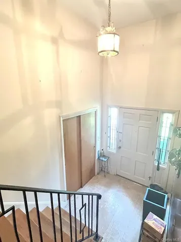 457 Quaker Ridge Road New Rochelle NY 10804