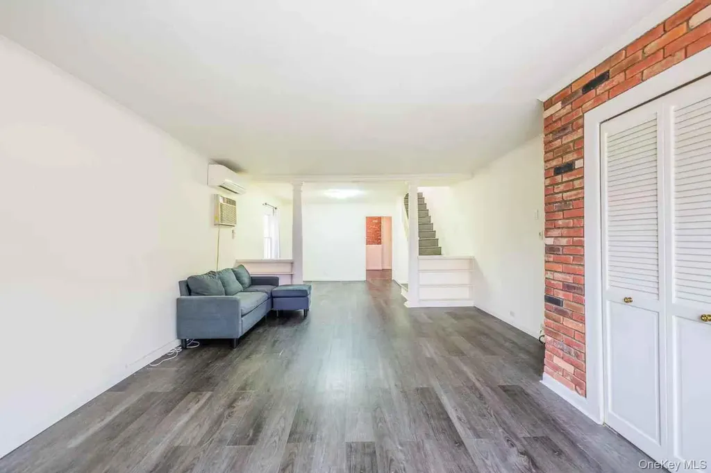 3314 204th Street Bayside NY 11361