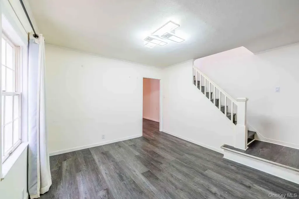 3314 204th Street Bayside NY 11361