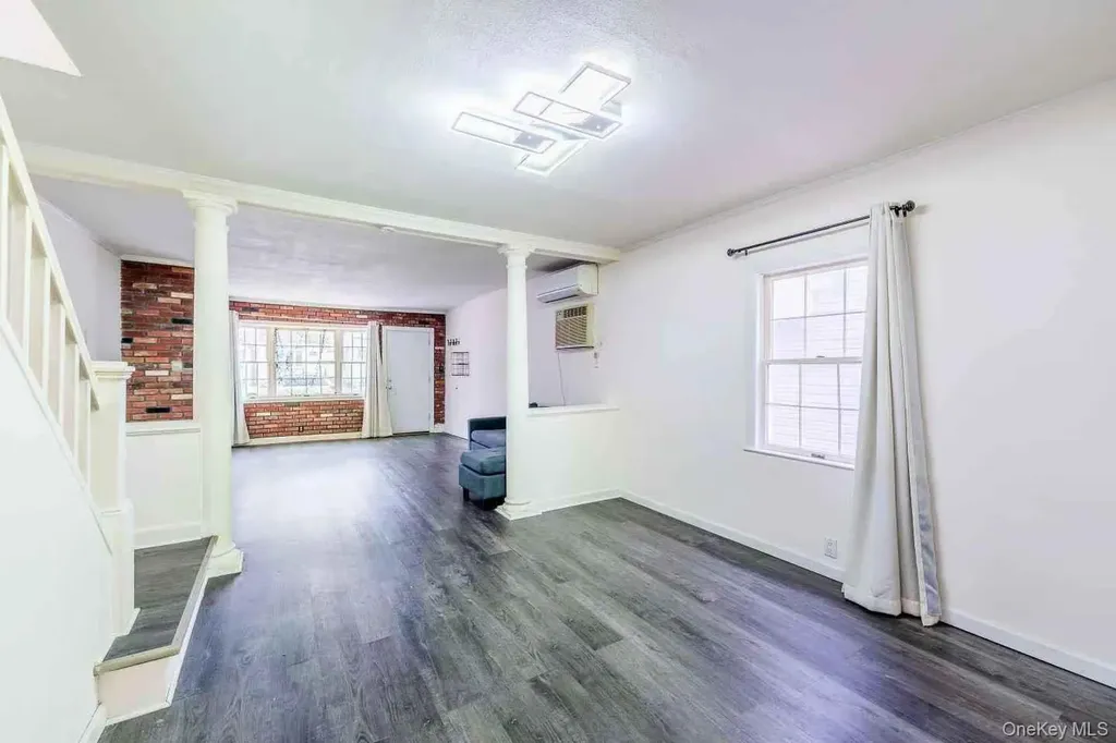 3314 204th Street Bayside NY 11361