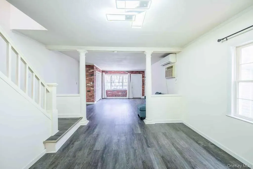 3314 204th Street Bayside NY 11361